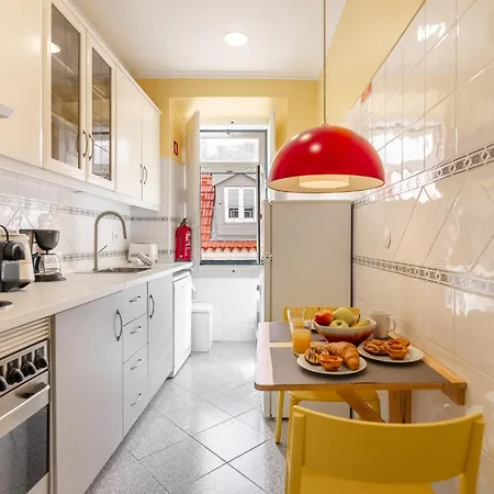 Appartamento B1 Luminous Gem For 6 In Bica Neighborhood - Lis Downtown!