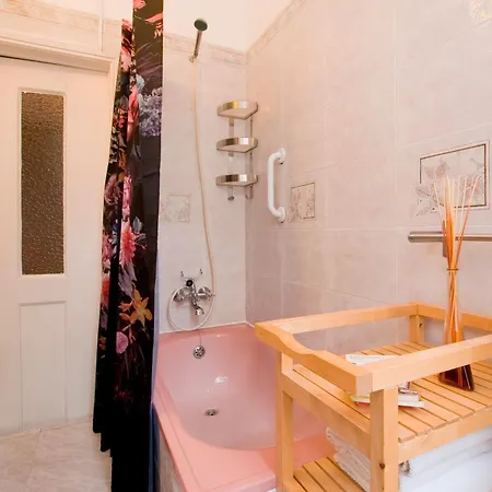 Apartamento B1 Bairro Alto - Bica Spacious Bright *