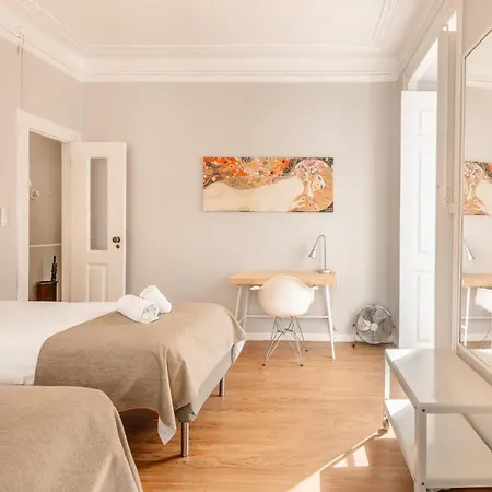 B1 Luminous Gem For 6 In Bica Neighborhood - Lis Downtown!
