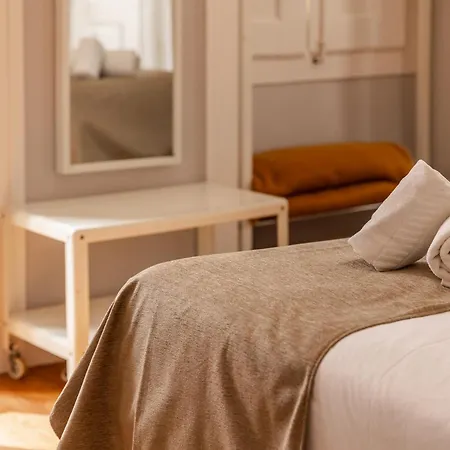 B1 Luminous Gem For 6 In Bica Neighborhood - Lis Downtown! *