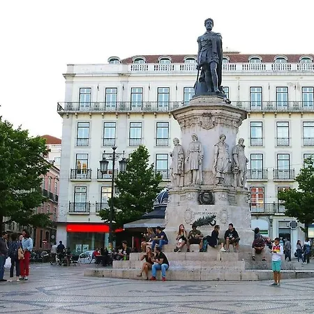 B1 Bairro Alto - Bica Spacious Bright Appartement