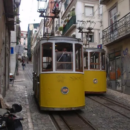 B1 Bairro Alto - Bica Spacious Bright Appartement