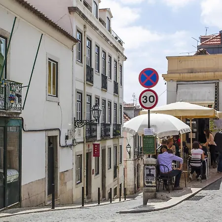 B1 Luminous & Spacious Gem! Lis Downtown In Bica Neighborhood Lisboa